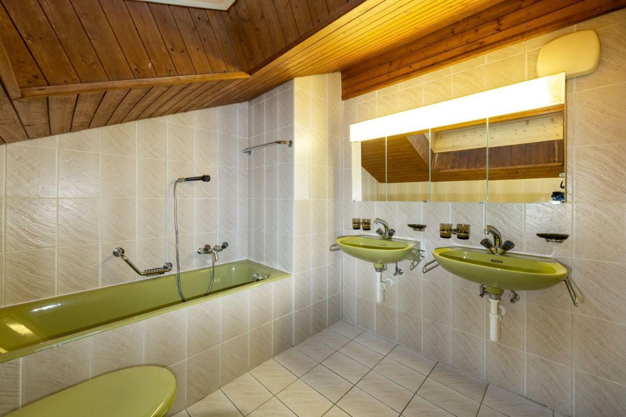 Fortuna Dachgeschoss Appartement Grächen Buitenkant foto